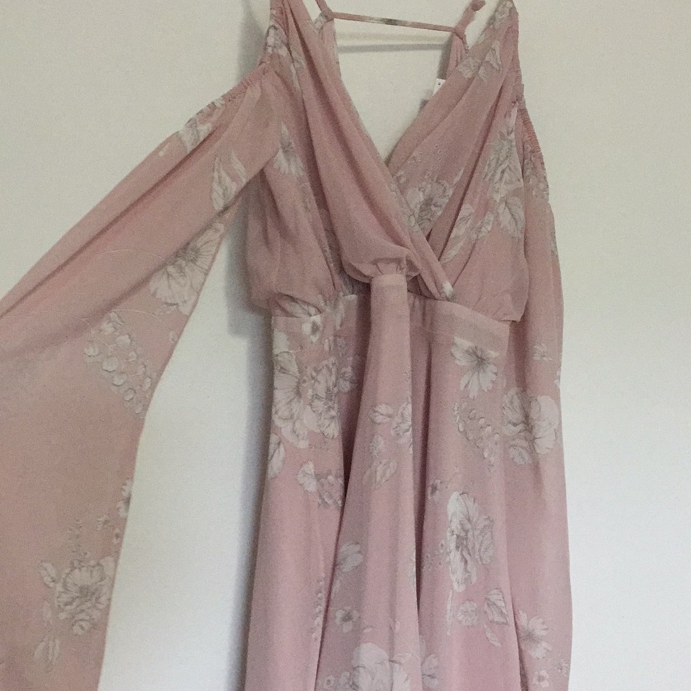 Pink pattern dress - Picture 3 of 5